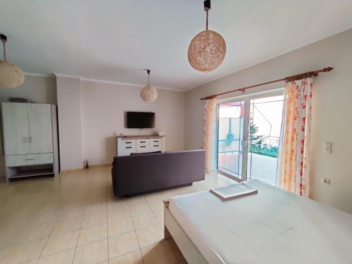 Agnantio Apartment Agios Nikitas Exterior photo