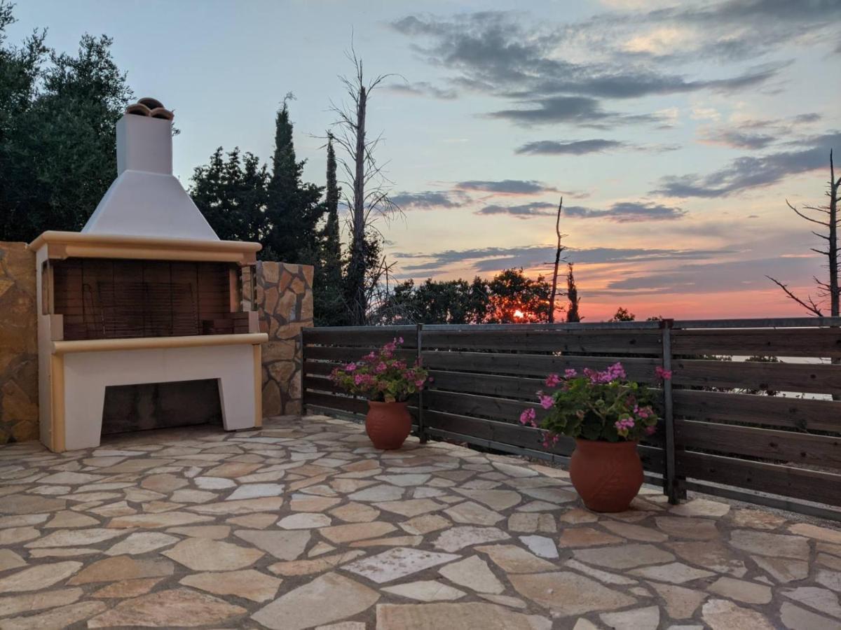 Agnantio Apartment Agios Nikitas Exterior photo